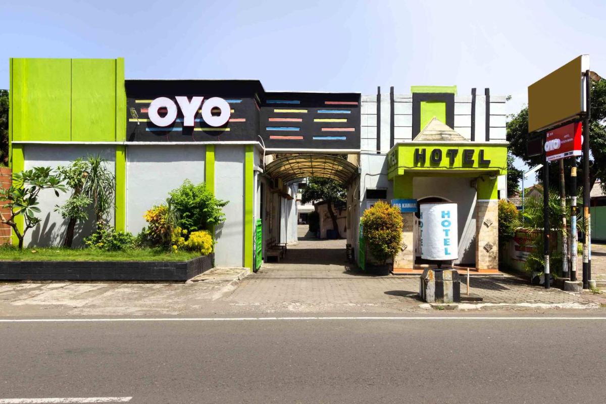 OYO 3024 Hotel Kebon Manis - Housity