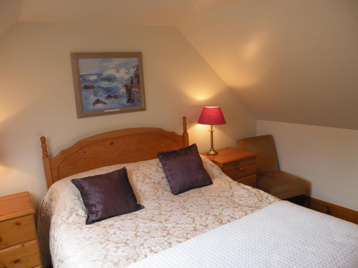McHugh and Loudon Cottages - Housity
