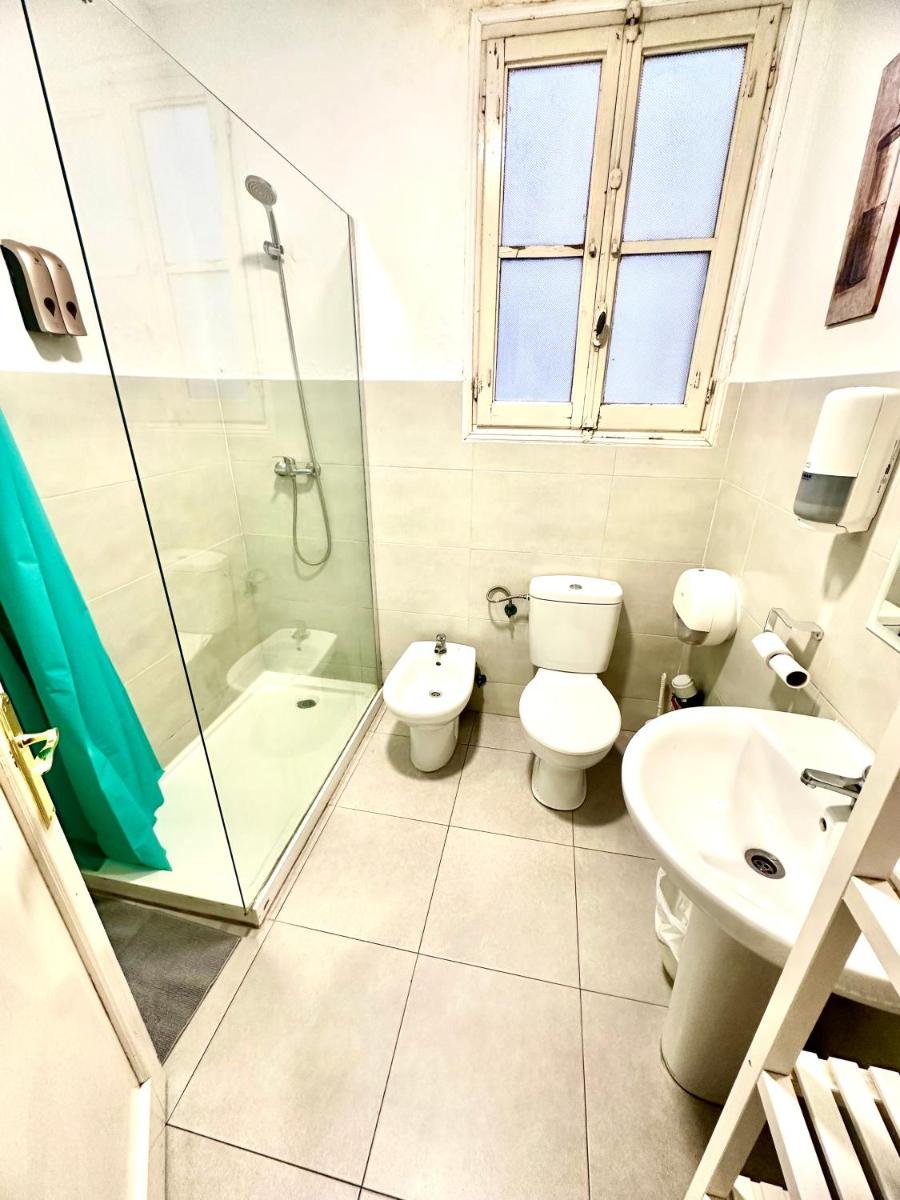 Rooms Valencia Center - Housity