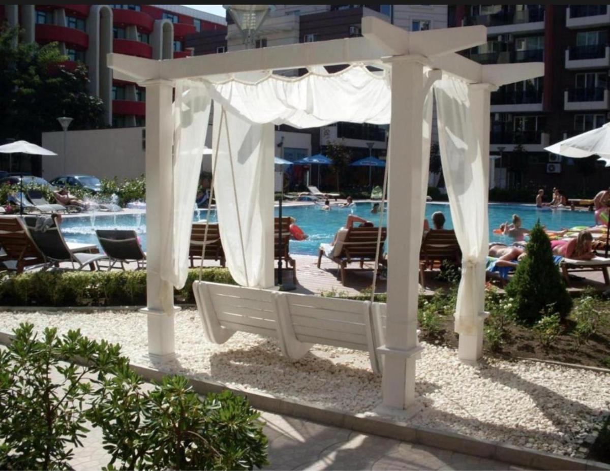 Cozy studio in the center of sunny beach - Housity