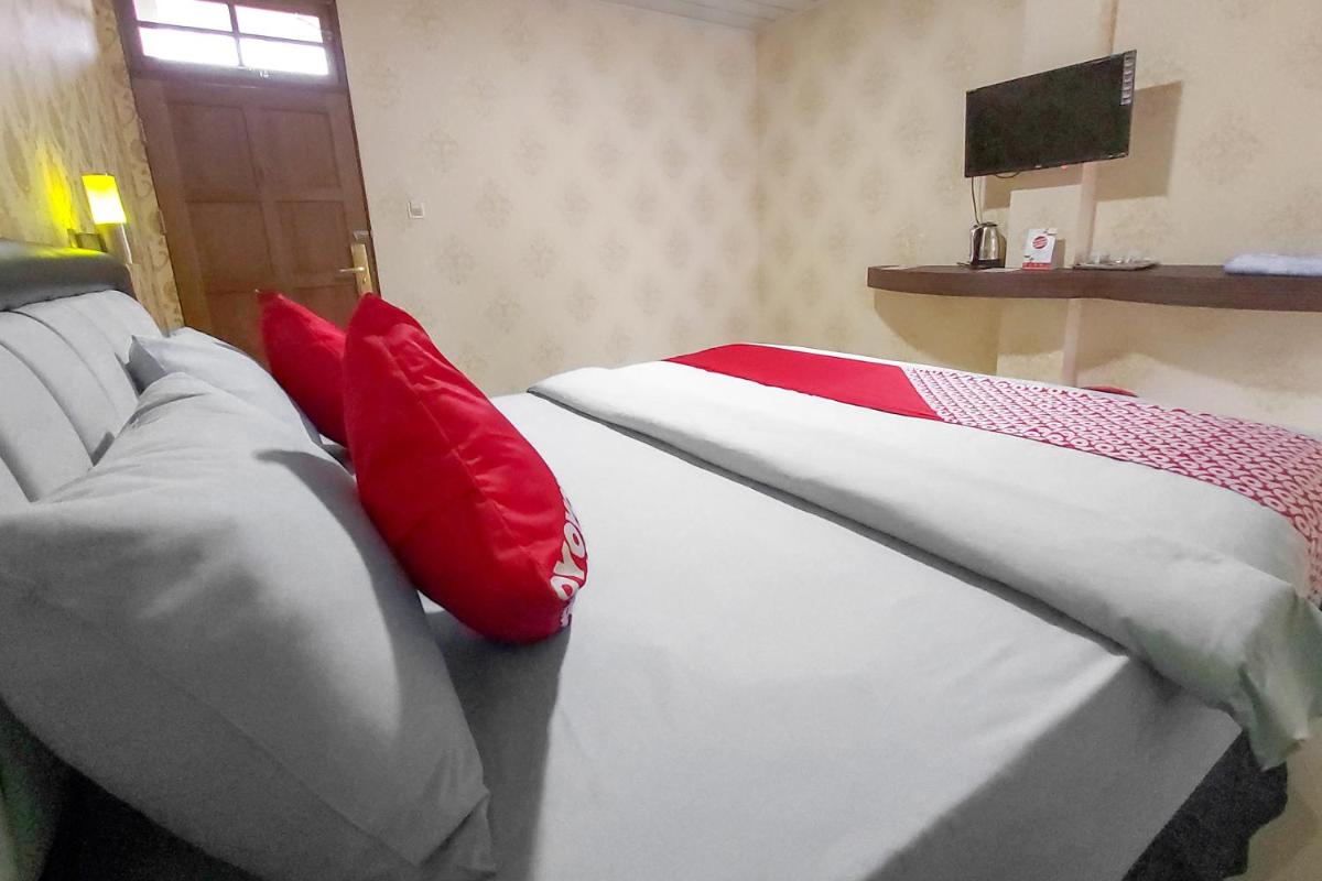 OYO 3196 Hotel Taman Cinta - Housity
