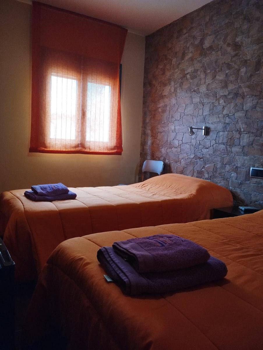 Pensión Matarraña - Housity