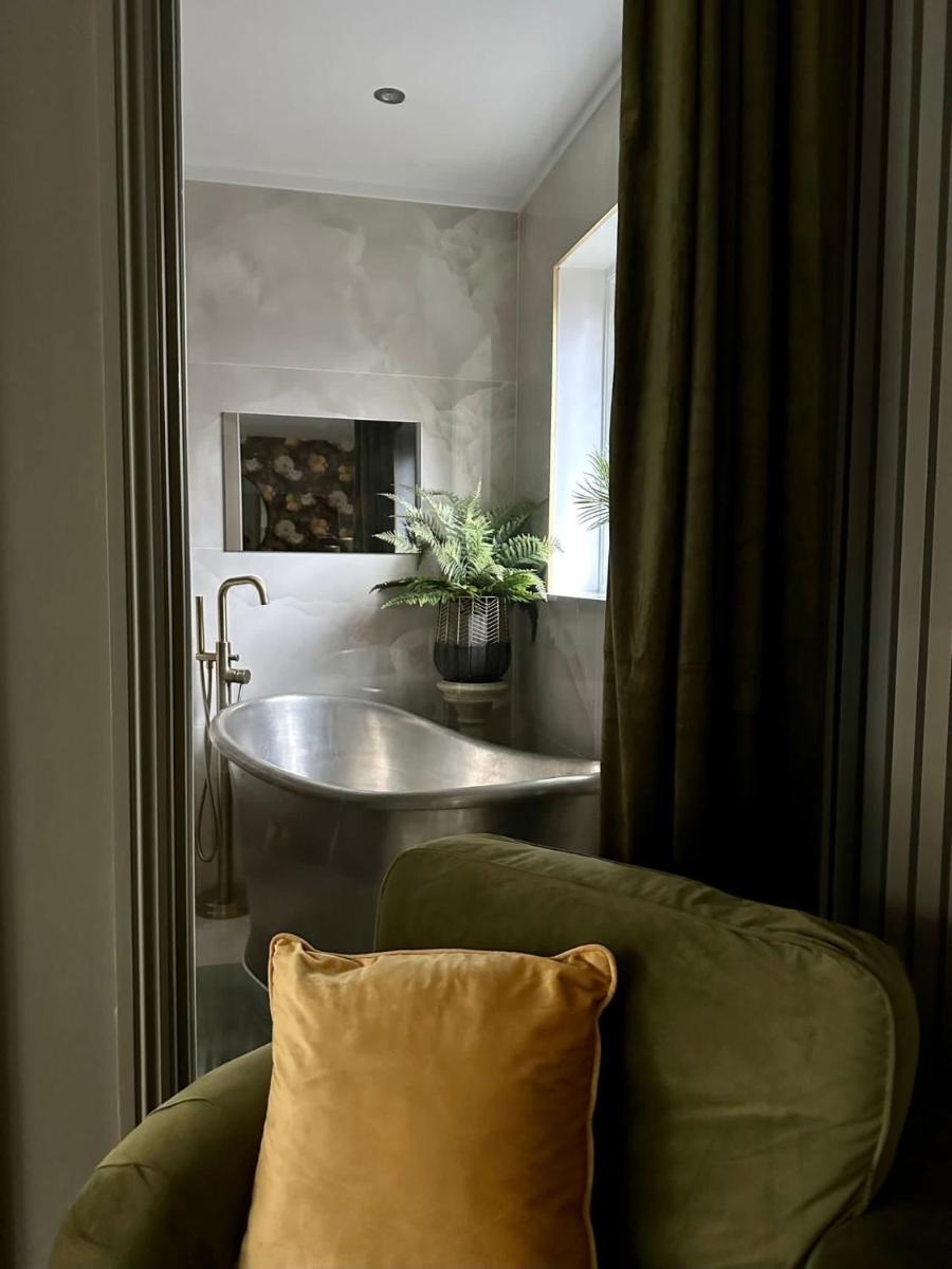OYO The Townhouse - Housity