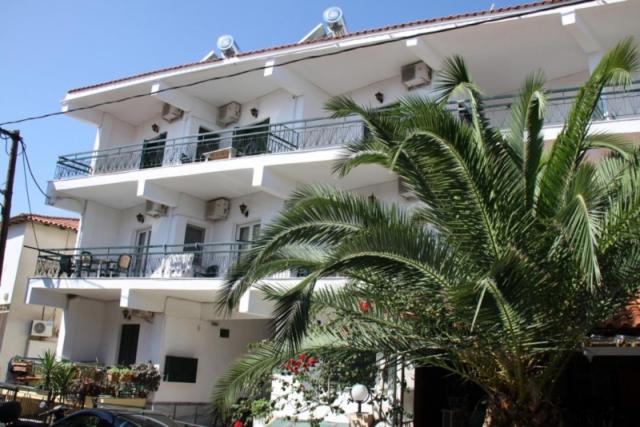 Eliza Studios and Apartments - Housity