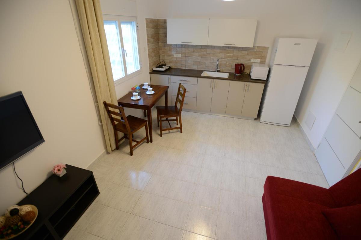 Olga Beach Apartments - Hizvo