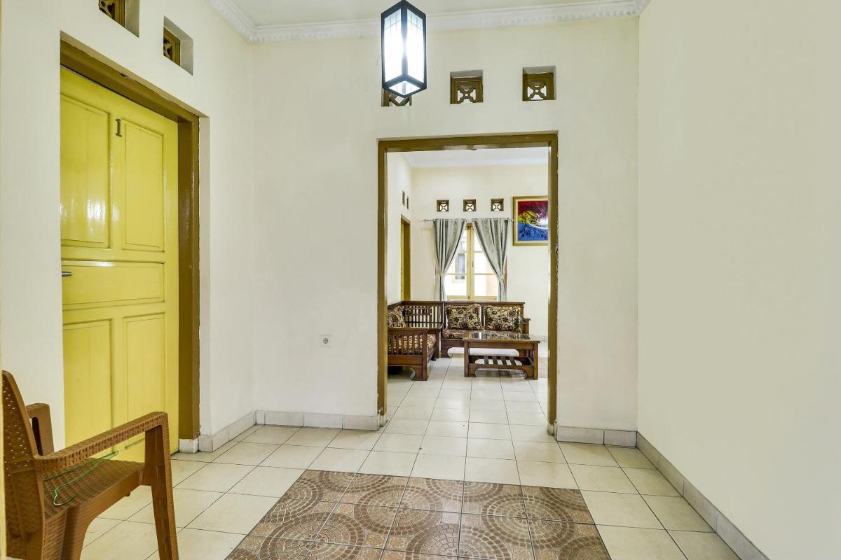 OYO 90892 My Guest House Syariah - Housity