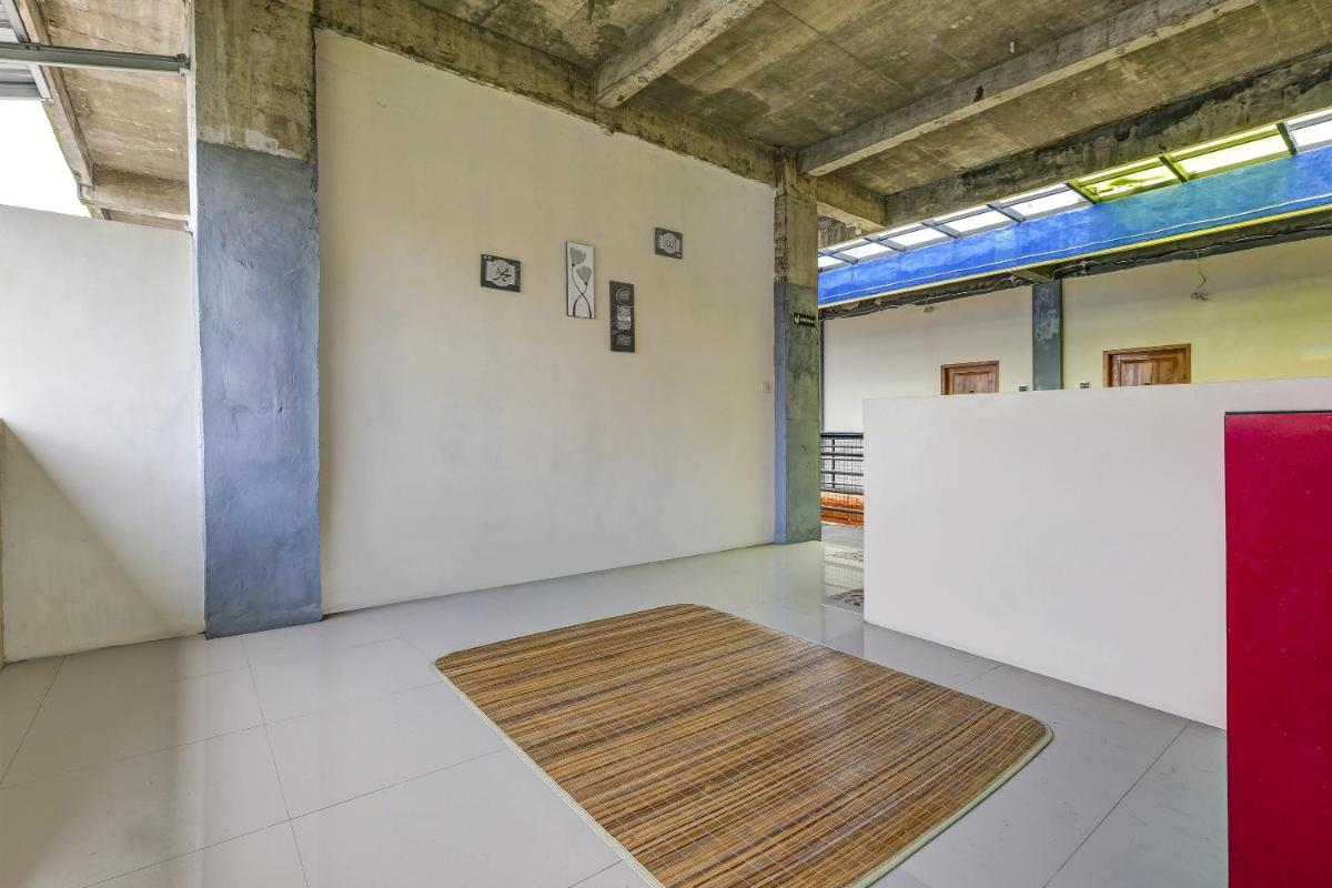 SUPER OYO 90905 Dangau Datuk Guesthouse - Housity