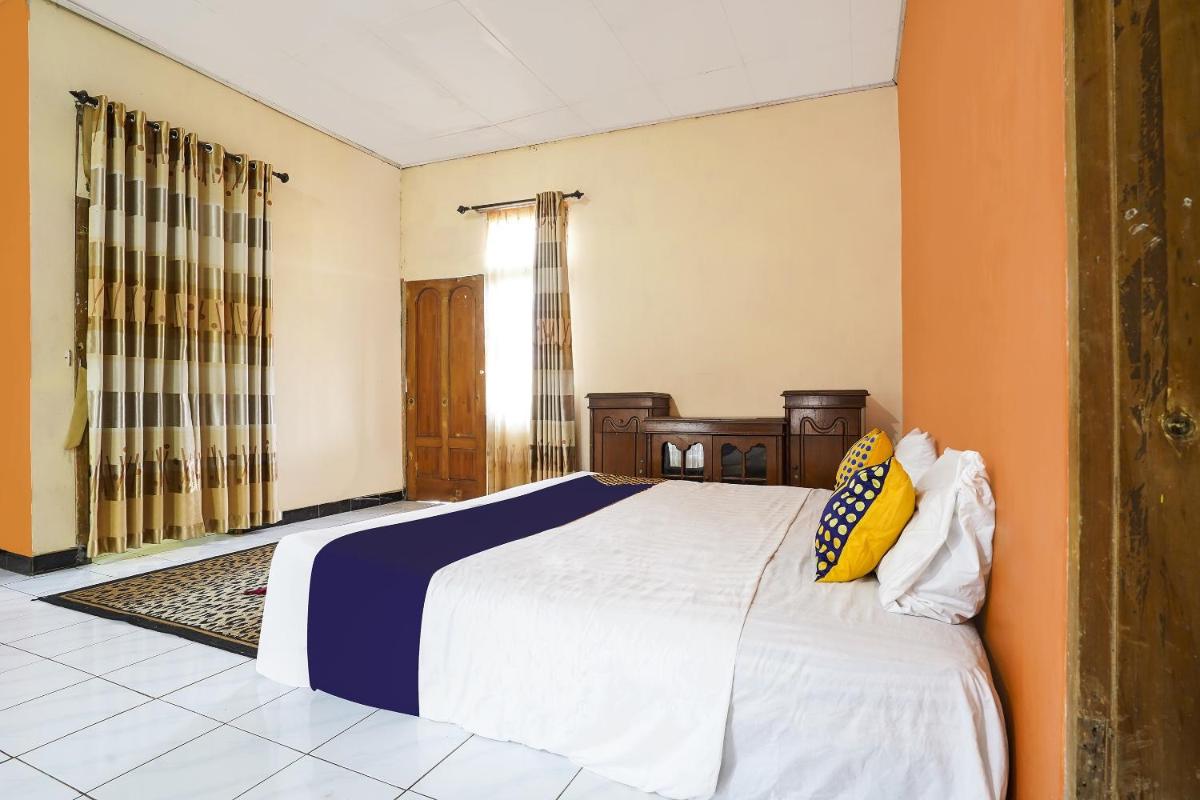 OYO Homes 90914 Eco Tourism Desa Cipada Bukit Senyum Homestay Syariah - Housity