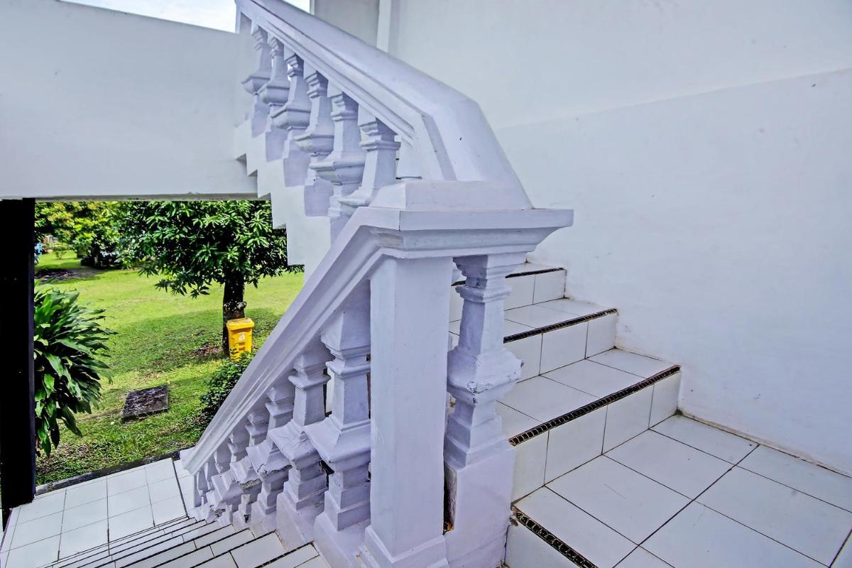OYO Life 91127 Wisma Sukajadi Syariah - Housity