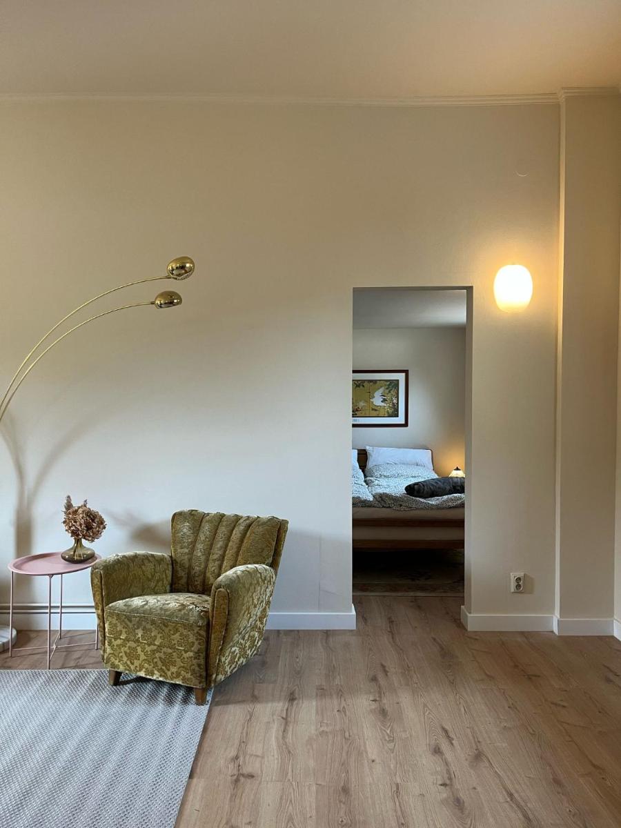 Guesthouse with 3 apartments, just outside Berlin, near to Tesla - Housity