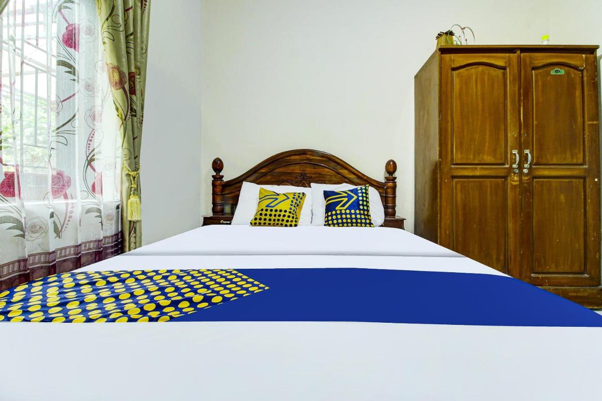 OYO HOMES 91242 Desa Wisata Cibuntu Kuningan Syariah - Housity