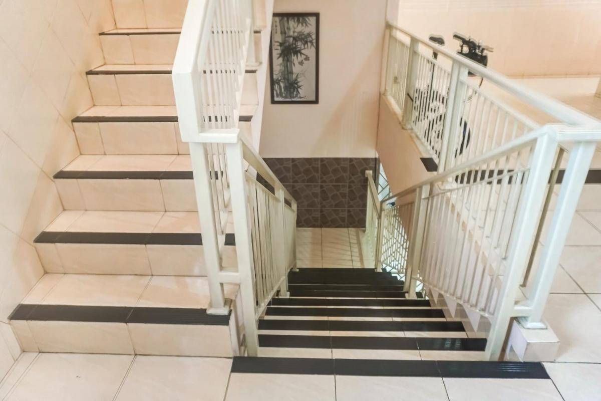 OYO 91316 Hh Guest House Makassar - Housity