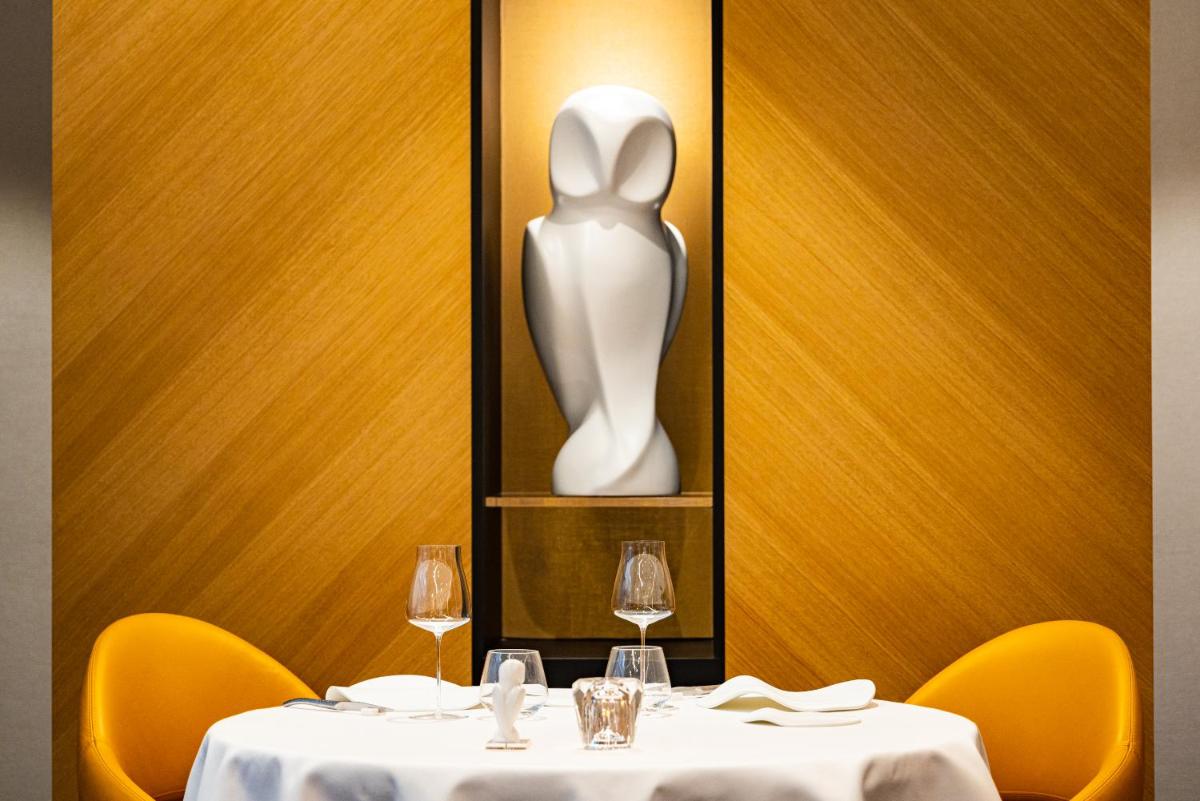 Photo de la galerie de l'établissement Chapeau Rouge par William Frachot - Hôtel Espace Bien-être & Restaurant étoilé, à Dijon