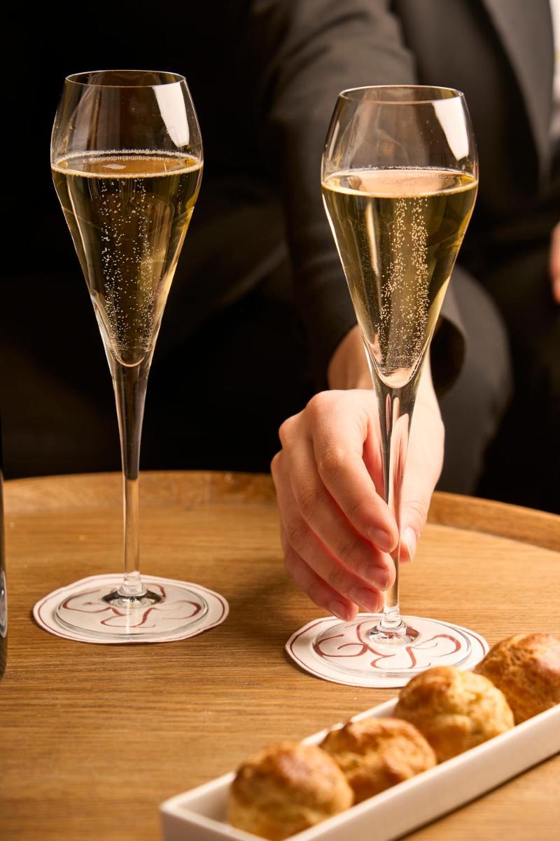 Boissons dans l'établissement Chapeau Rouge par William Frachot - Hôtel Espace Bien-être & Restaurant étoilé