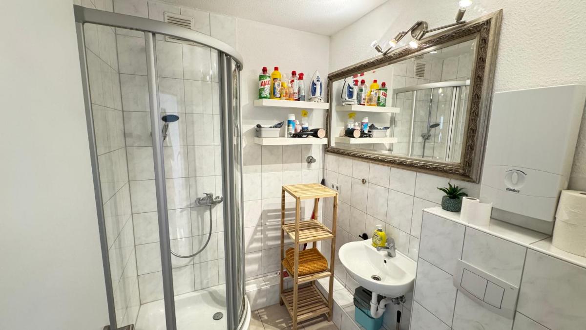Monteur & Messezimmer Ratingen-Duesseldorf - Housity