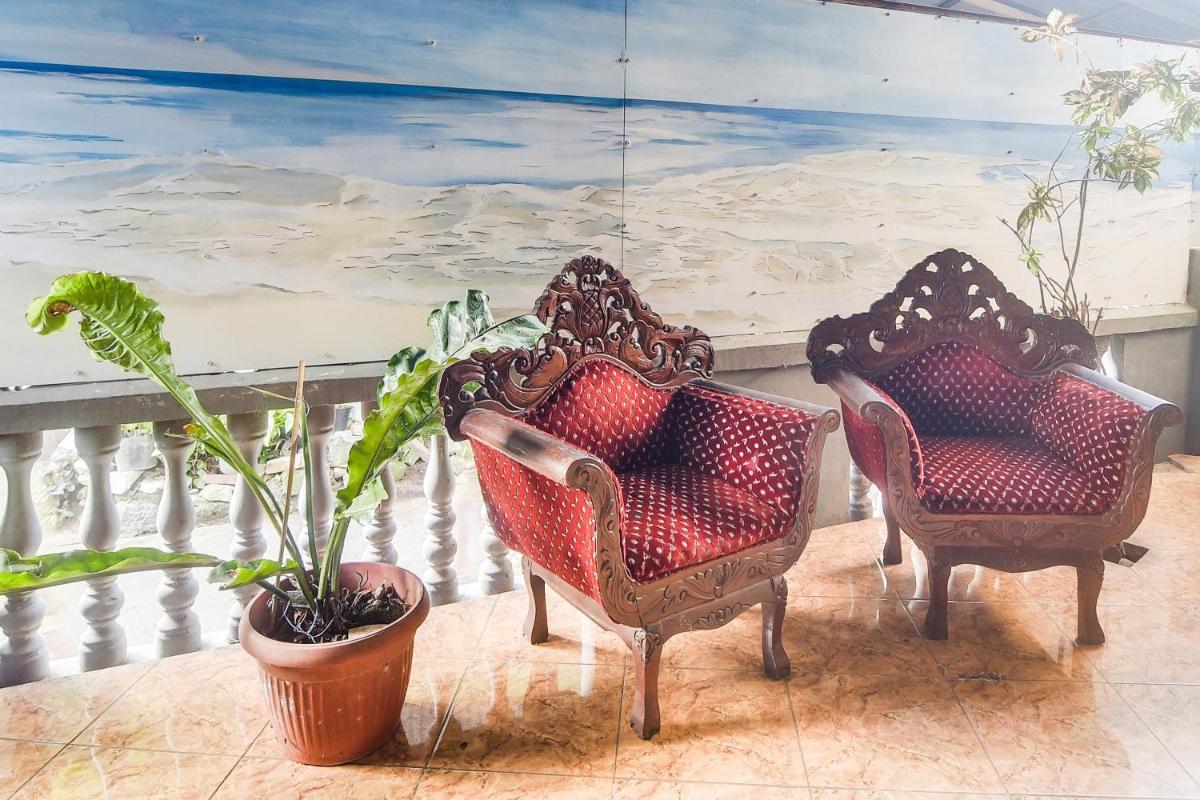 OYO 91755 Priska Kost Dan Homestay - Hizvo