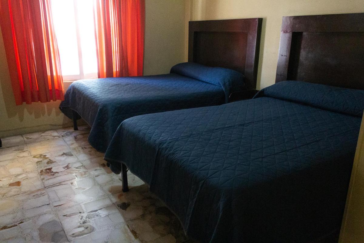OYO Hotel Colón, Plaza Bicentenario, Zacatecas Centro - Housity