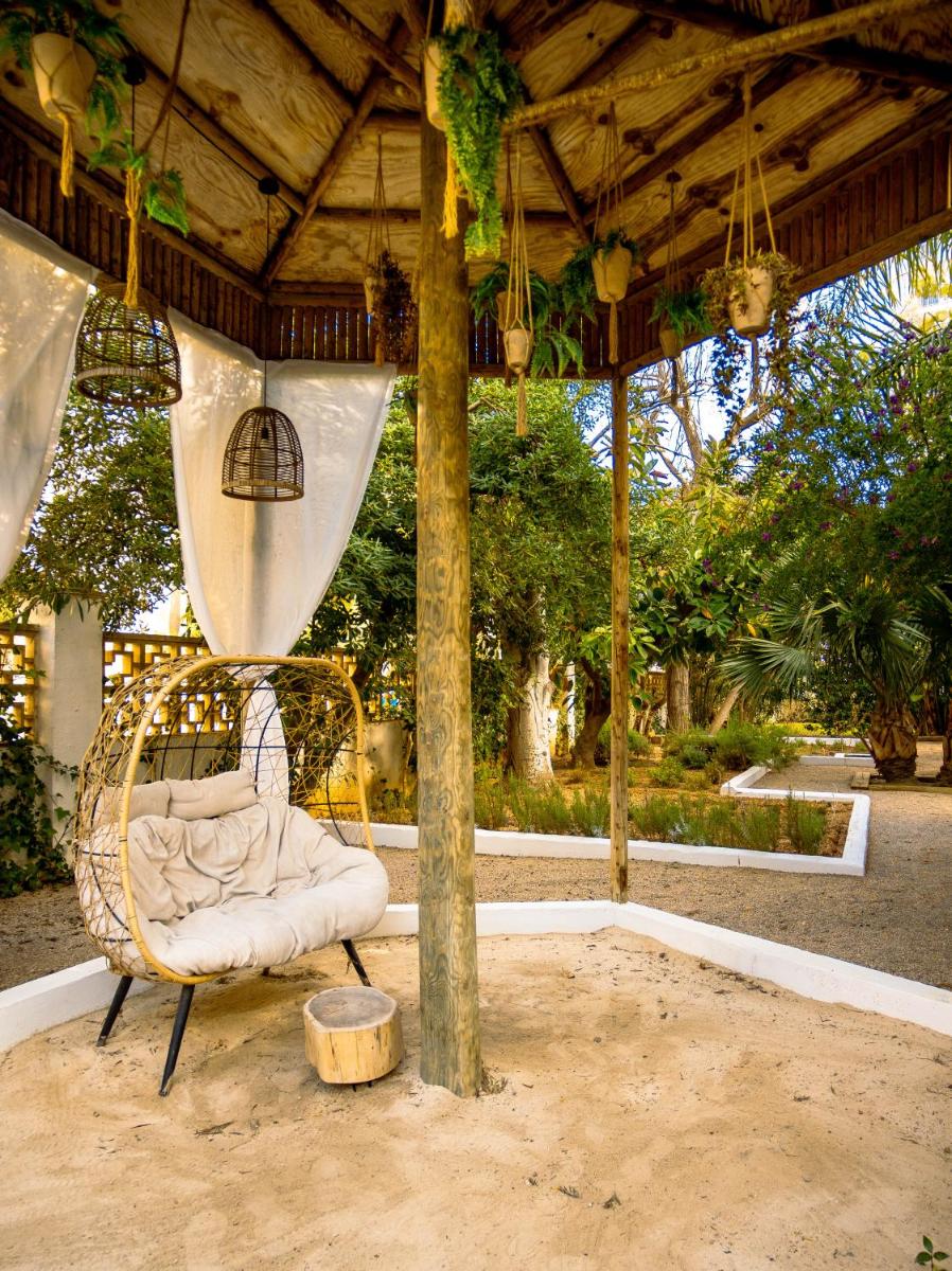 Jardín al aire libre en Bahía de Alcudia Hotel & Spa