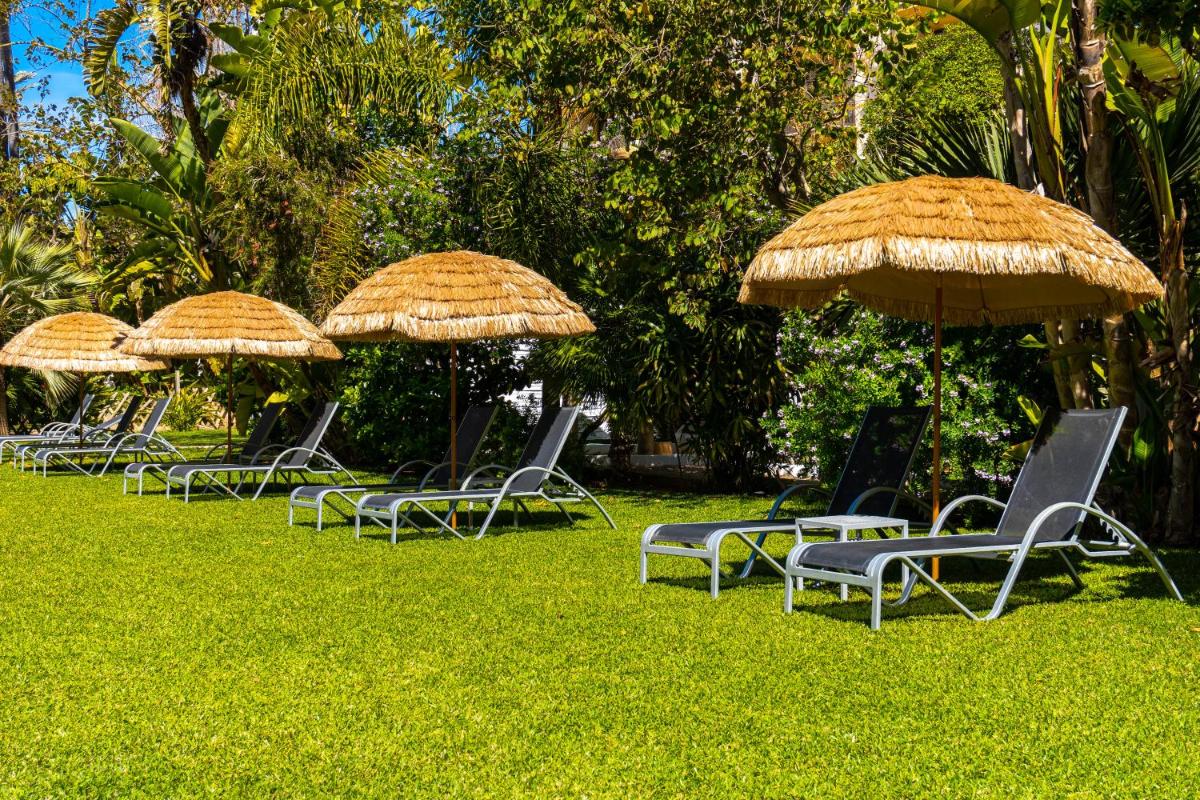 Jardín al aire libre en Bahía de Alcudia Hotel & Spa