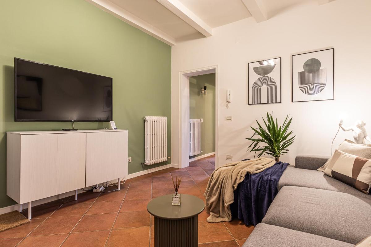 Orione House in Borgo Medievale con giardino - Housity