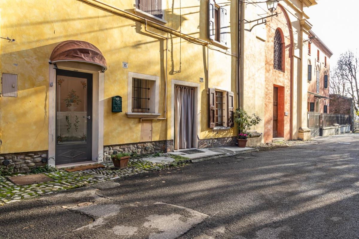 Orione House in Borgo Medievale con giardino - Housity