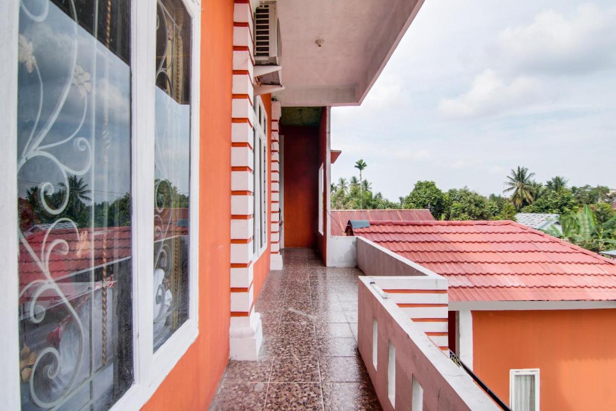 OYO 92055 Nirvana Homestay Syariah - Housity