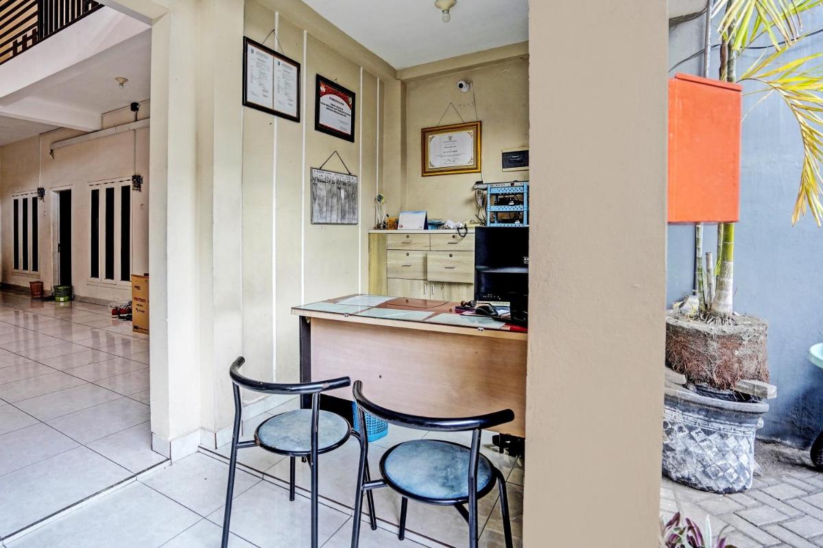 OYO Life 92190 Arya Guest House - Hizvo