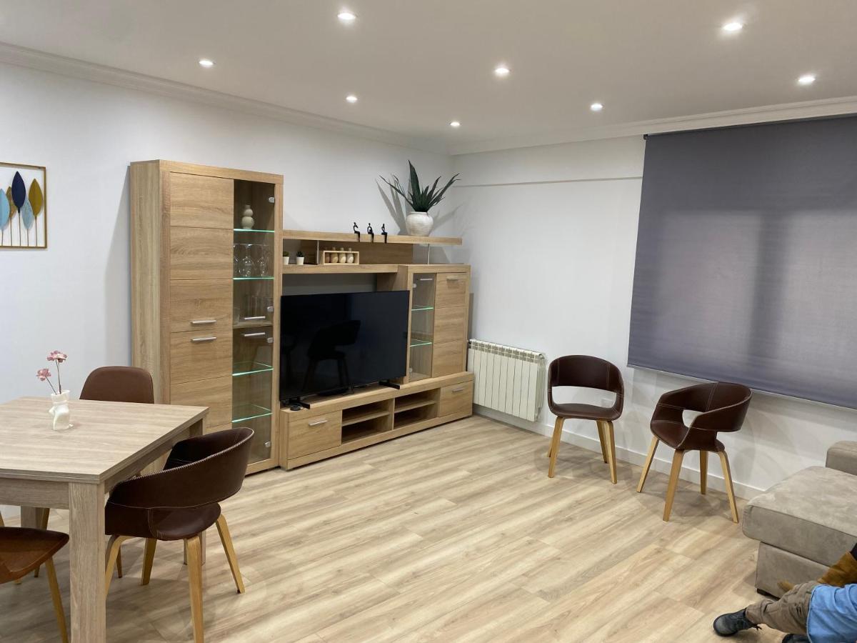 Apartamento Turístico HUGO DE PILAR - Housity