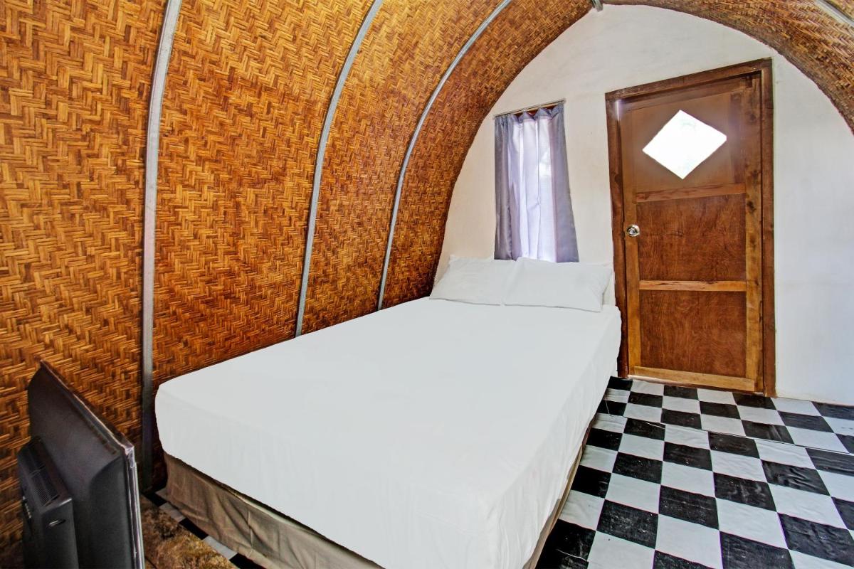 OYO 92354 Samalas Syariah Homestay Near SDN TANAK BEAK - Housity