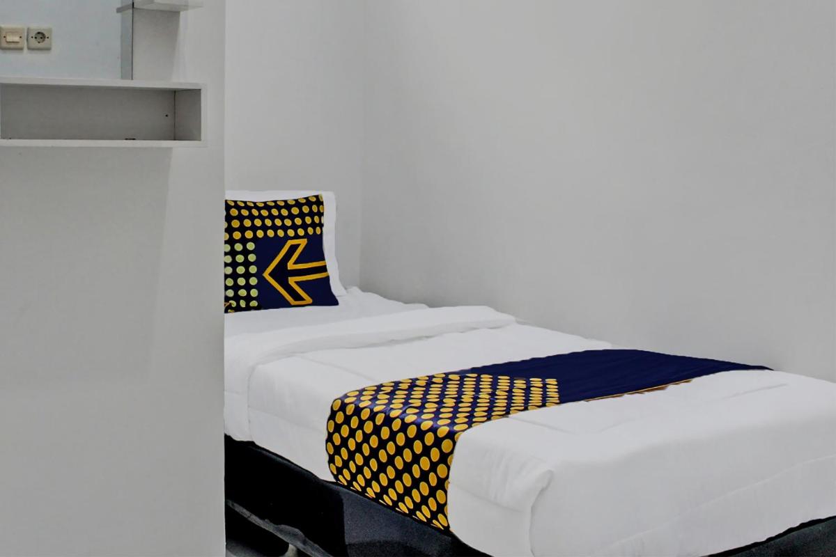 OYO Life 92509 Maulana Guest House Simpur - Housity