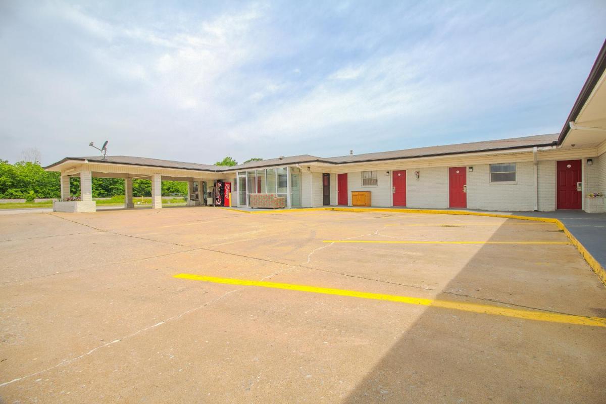 OYO Hotel McAlester OK S Main St - Housity