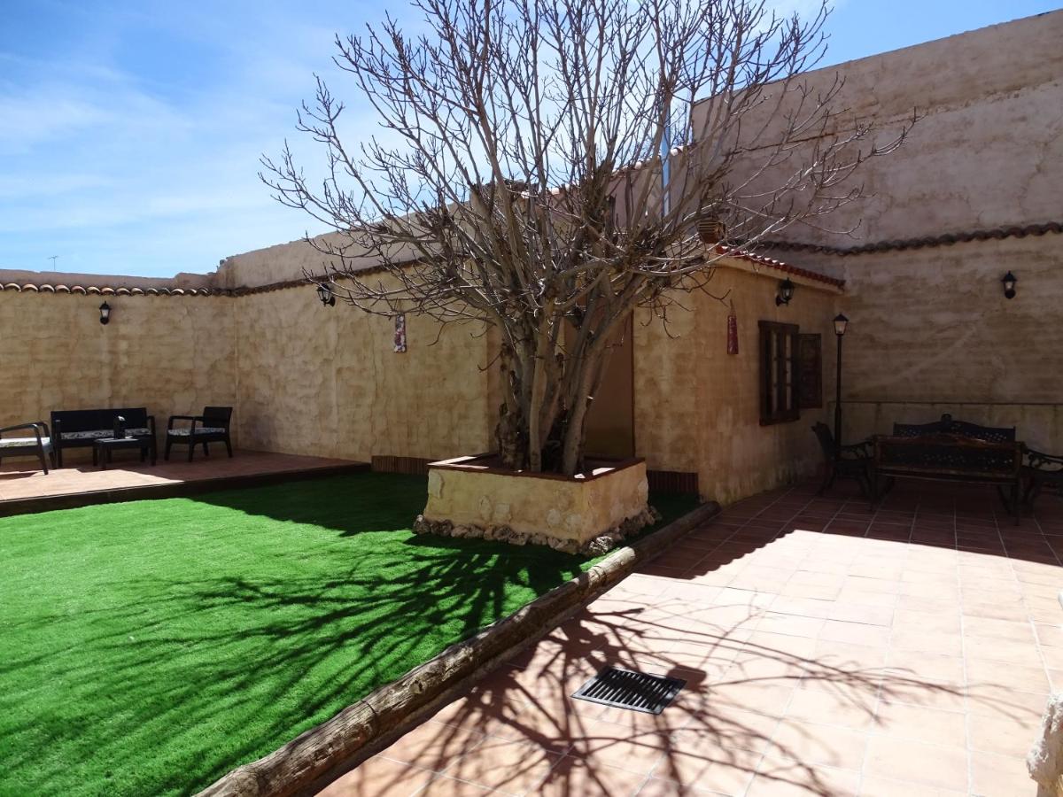 Casa Rural El Breval - Housity