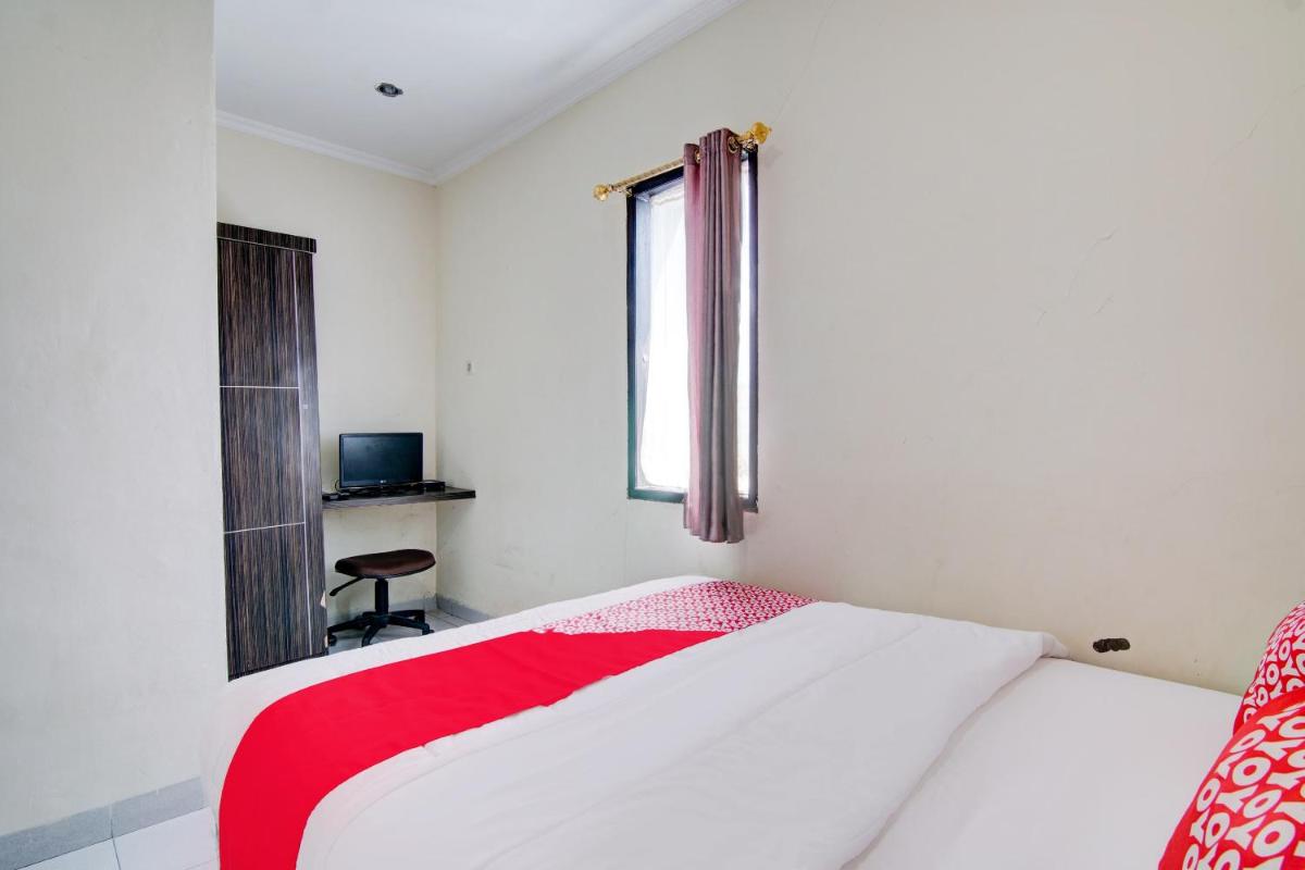 OYO 92861 Raya Guest House Syariah - Housity