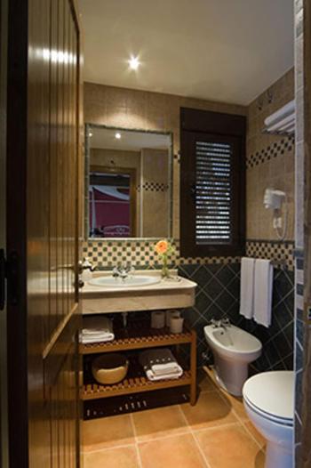 Apartamentos Rurales Cumbres de Gredos - Housity