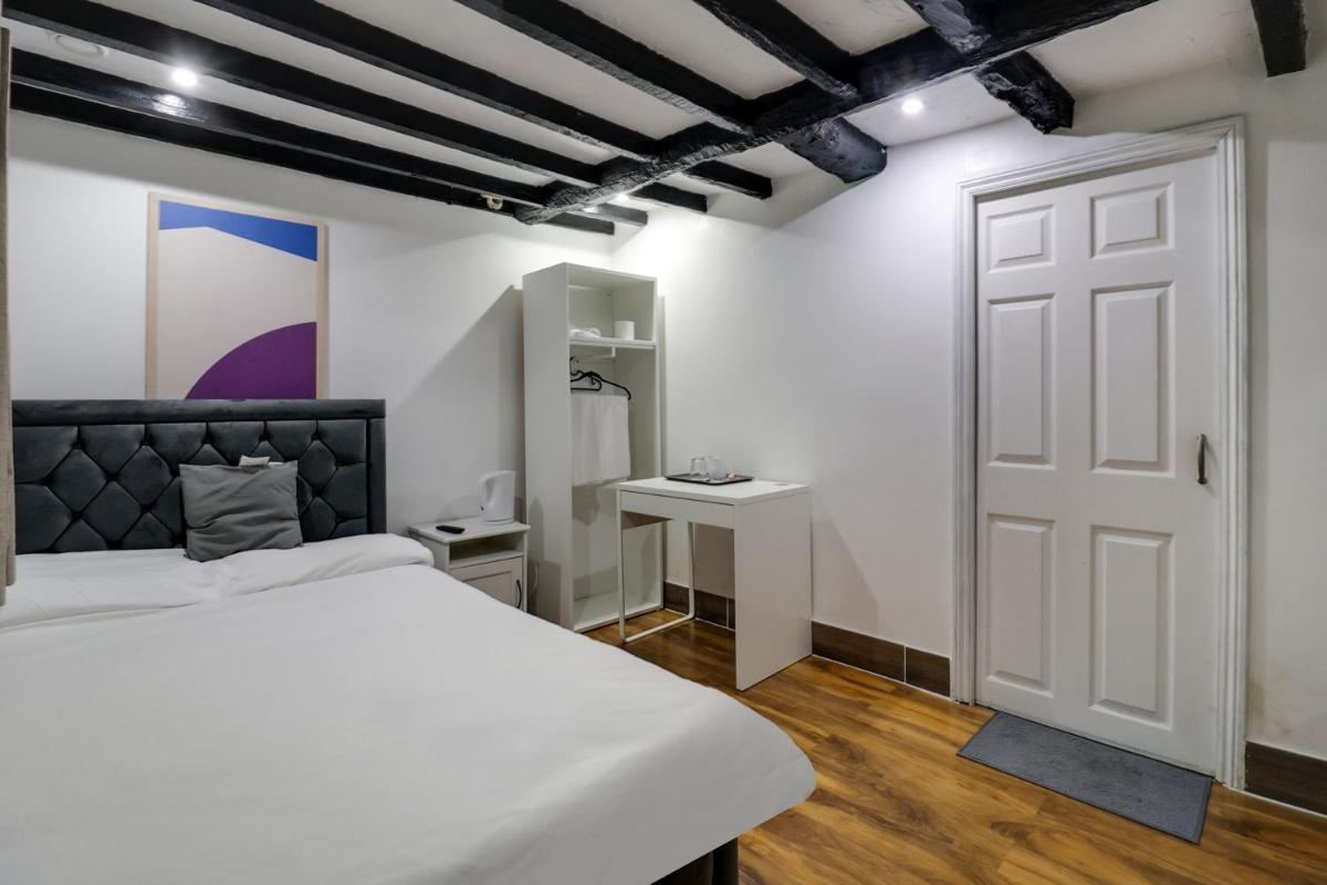 OYO Tudor Oaks Lodge Stevenage North - Housity