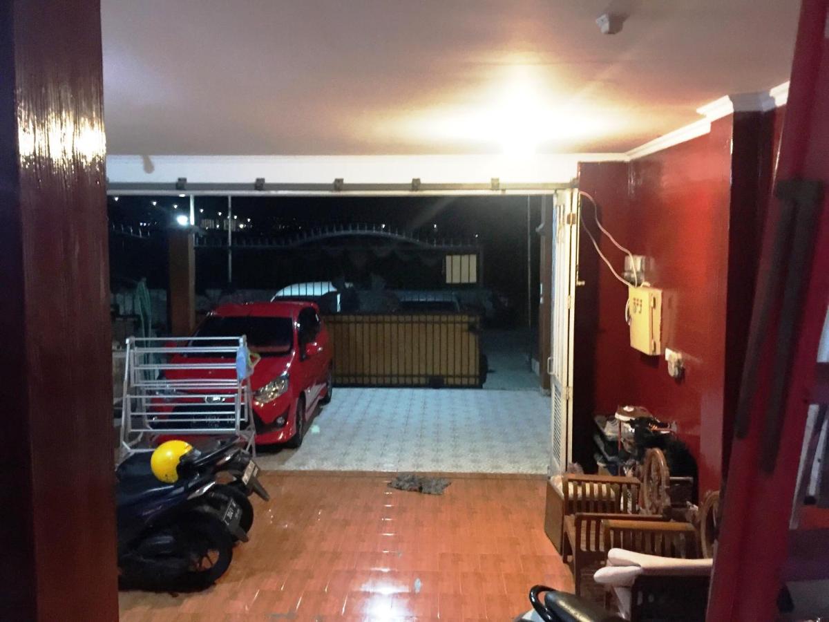 Hotel O Guest House Bu Iin Syariah - Hizvo