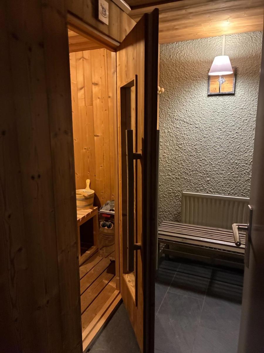 Salle de bains dans l'établissement Hob Fort du Pré