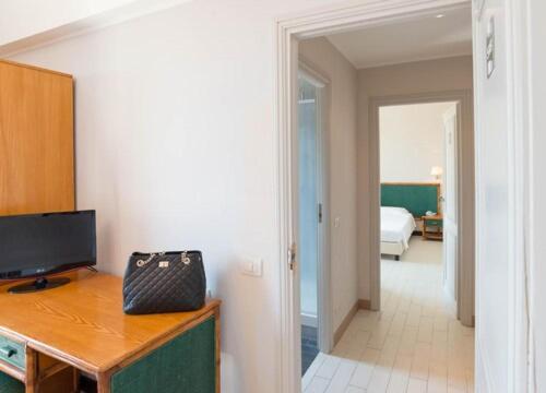 Hotel Baia Del Sole - Housity