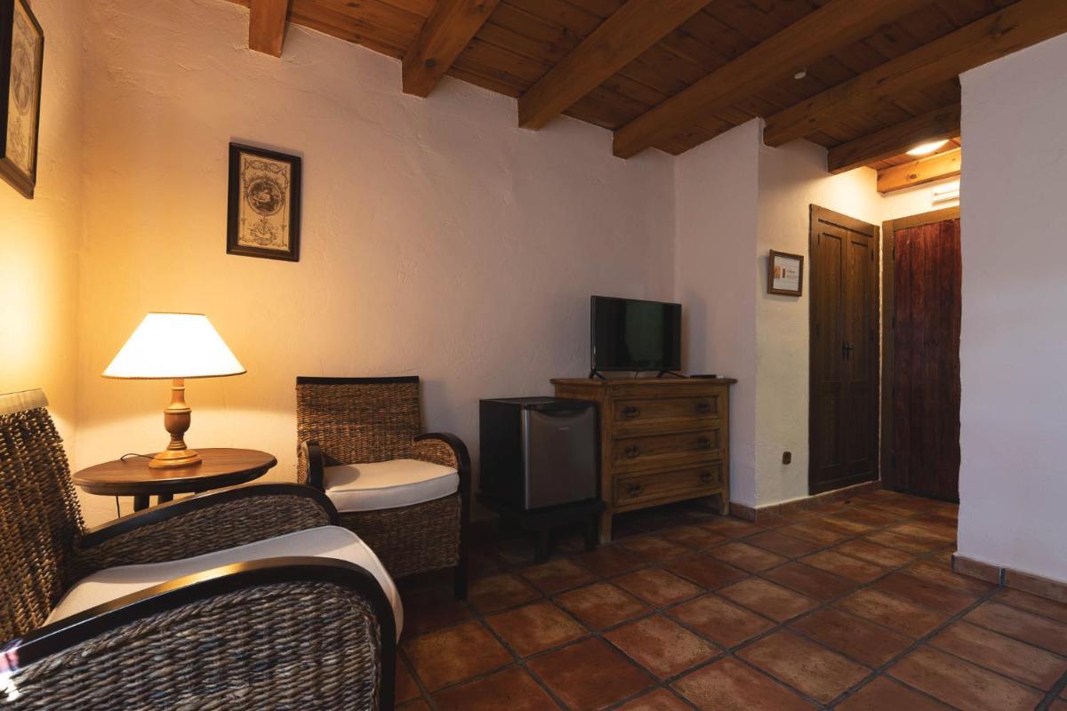 Hotel Rural La Casona de la Dehesa - Housity