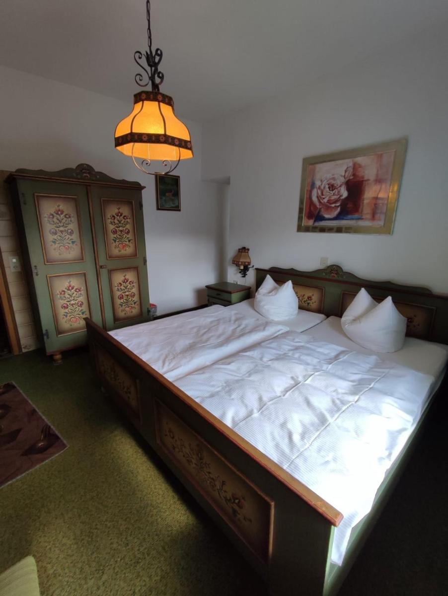 Hotel-Restaurant Burg-Ramstein - Housity