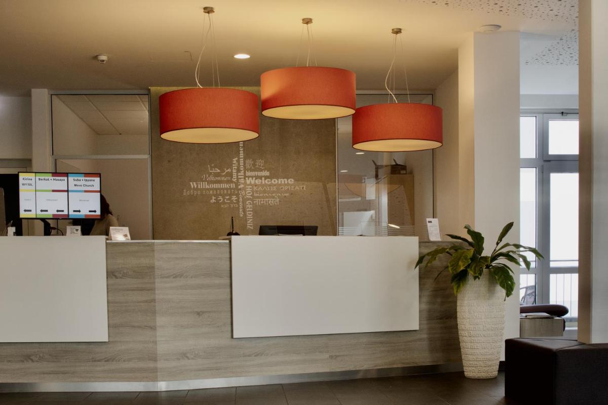 Internationales Tagungszentrum Karimu - Housity