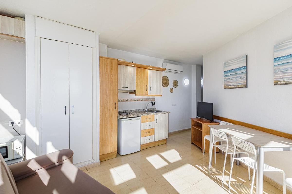 Apartamentos Doramar - Housity