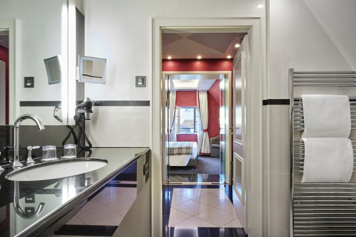 Cuisine ou kitchenette dans l'établissement Hotel & Spa A la cour d'Alsace by HappyCulture