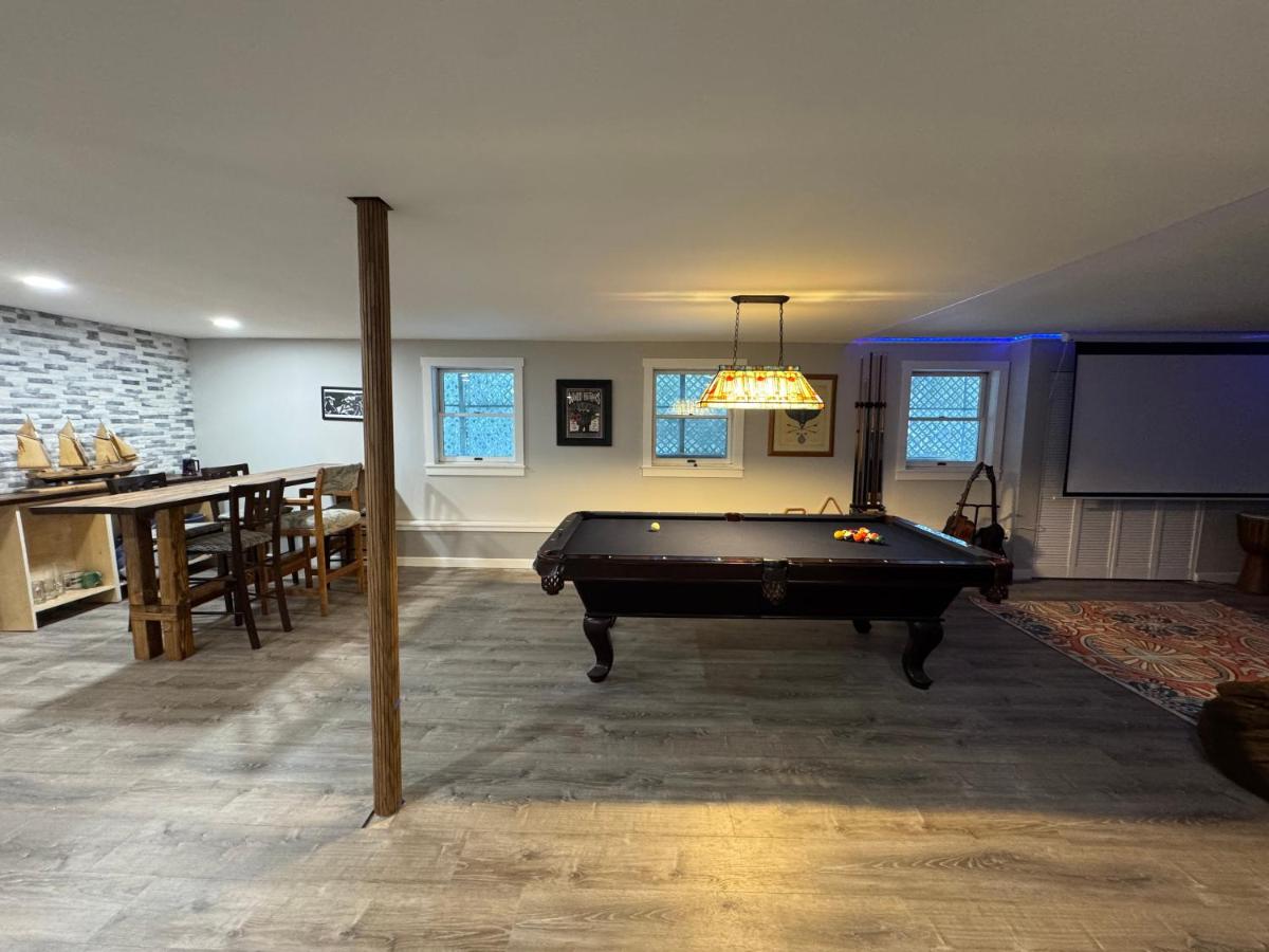 Christmas Cove Inn - Housity