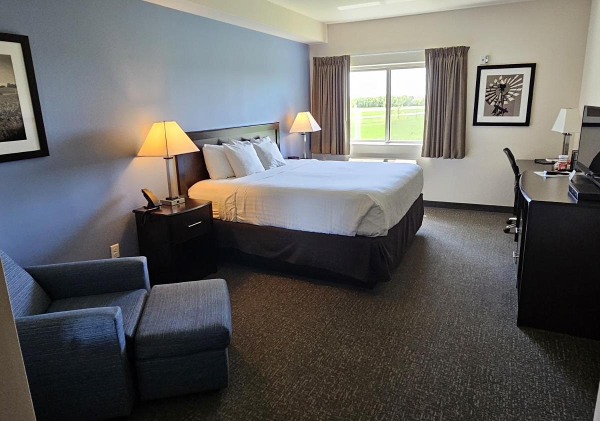 Cobblestone Inn & Suites – Manchester - Housity