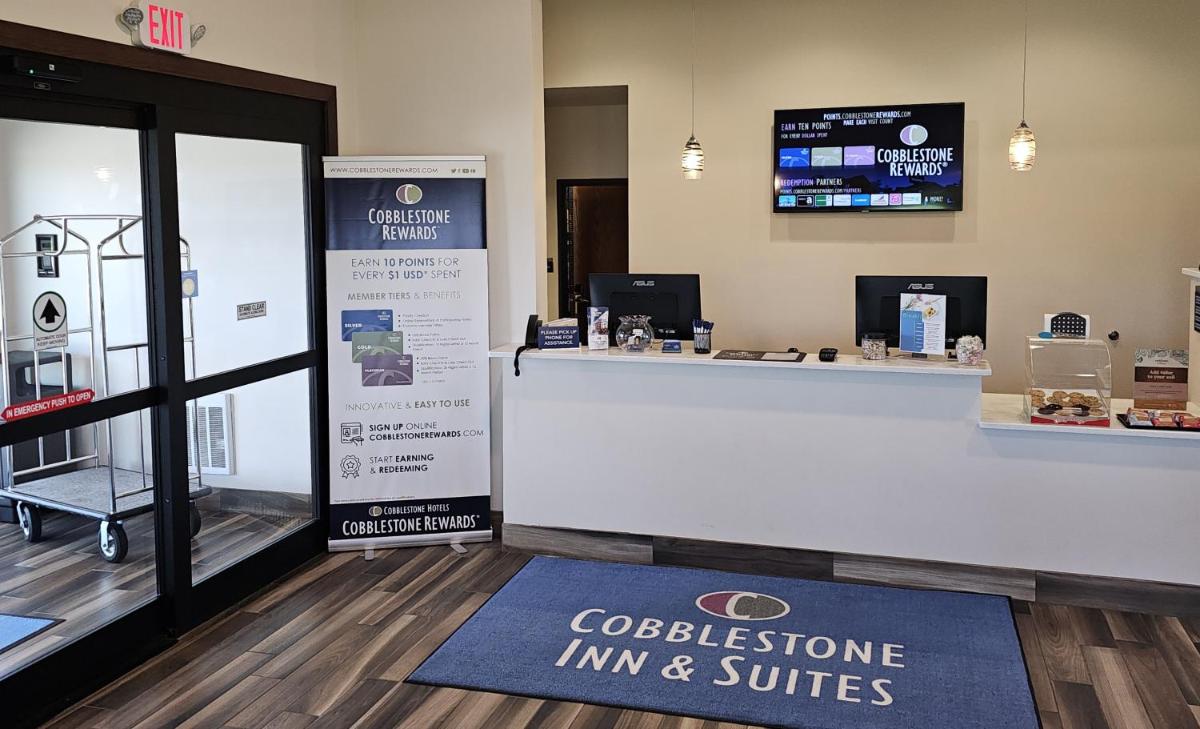 Cobblestone Inn & Suites – Manchester - Housity