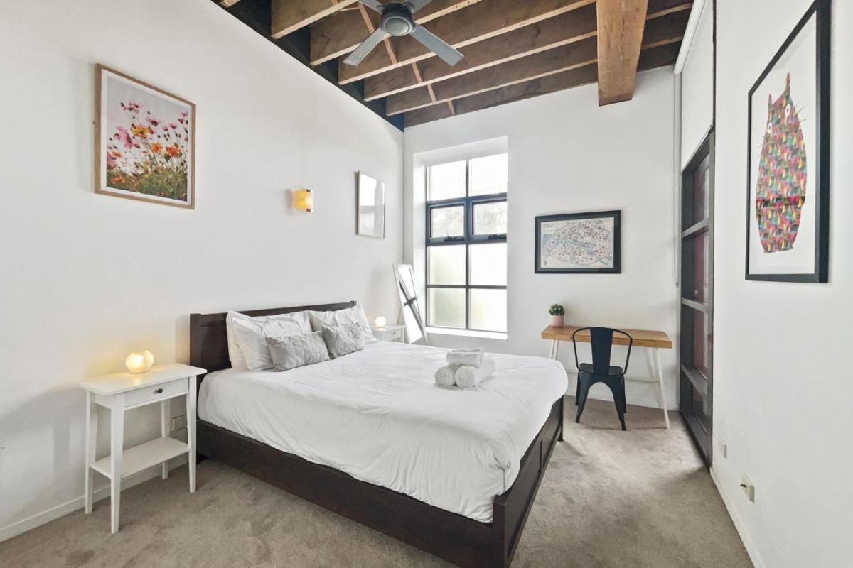 New York Style Apartment in Chippendale NSW - Housity