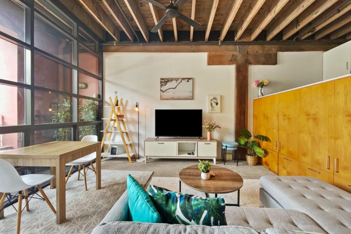 New York Style Apartment in Chippendale NSW - Housity