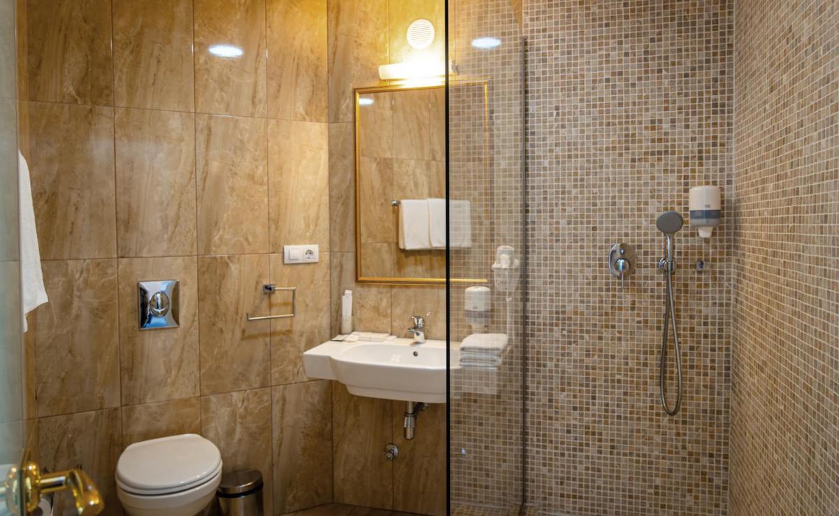 Chaika Gostinichny Kompleks - Housity