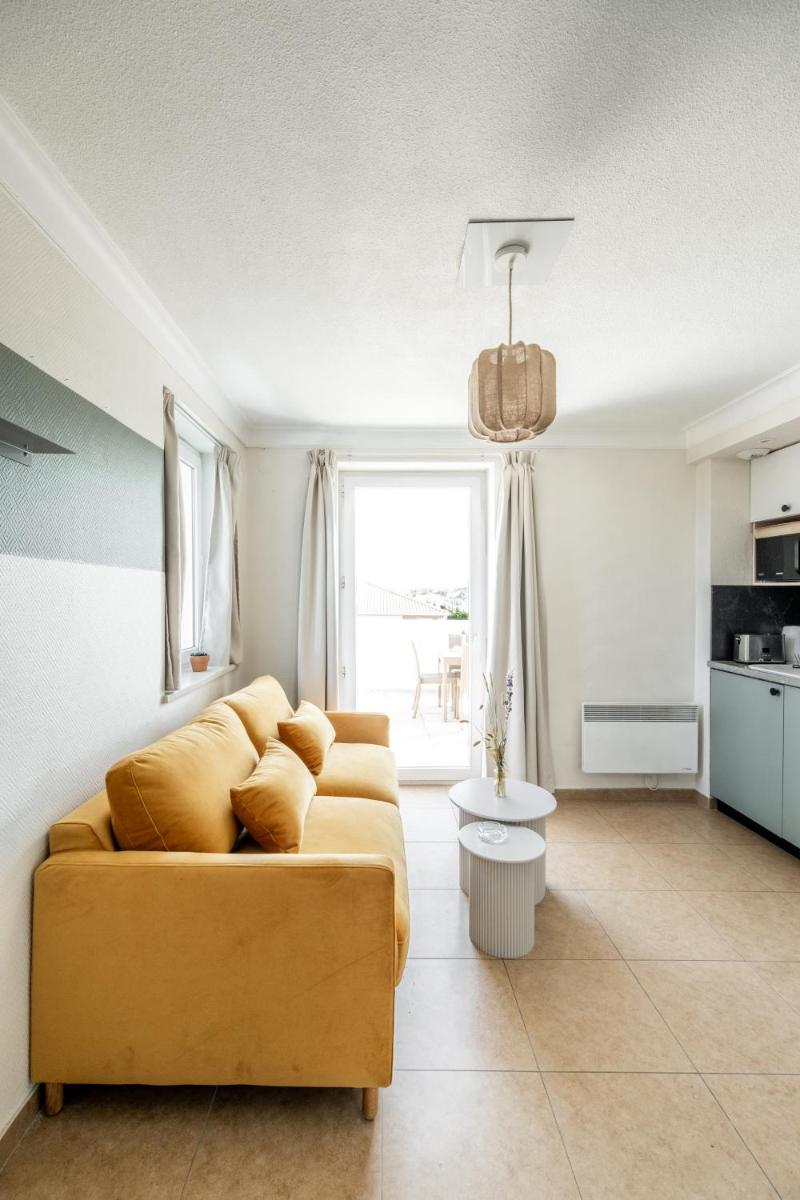 Résidence Château d'Acotz - Appartements avec piscine à 300m des Plages & Océan - Housity